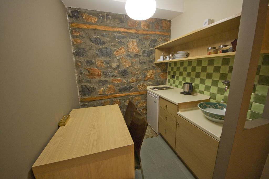 Onar Guesthouse Agios Athanasios  Exterior photo