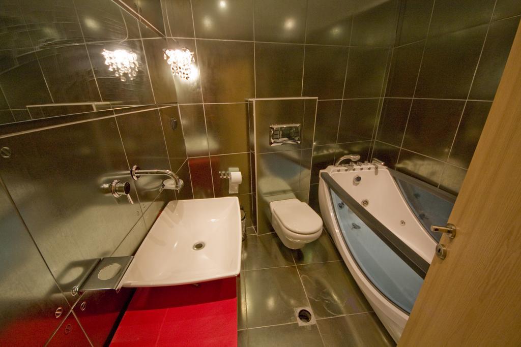 Onar Guesthouse Agios Athanasios  Exterior photo